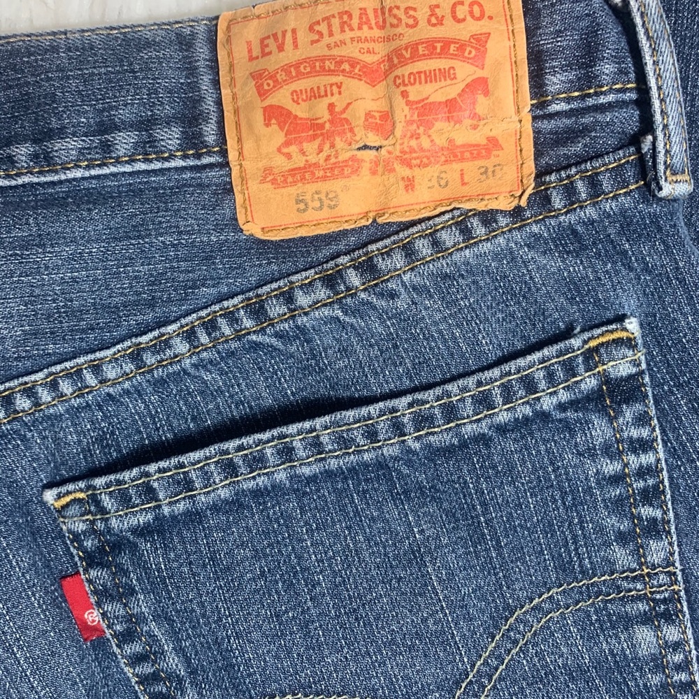 LEVIS 559 MEN'S JEANS SIZE 36 X 30 RED TAB - Picture 2 of 10